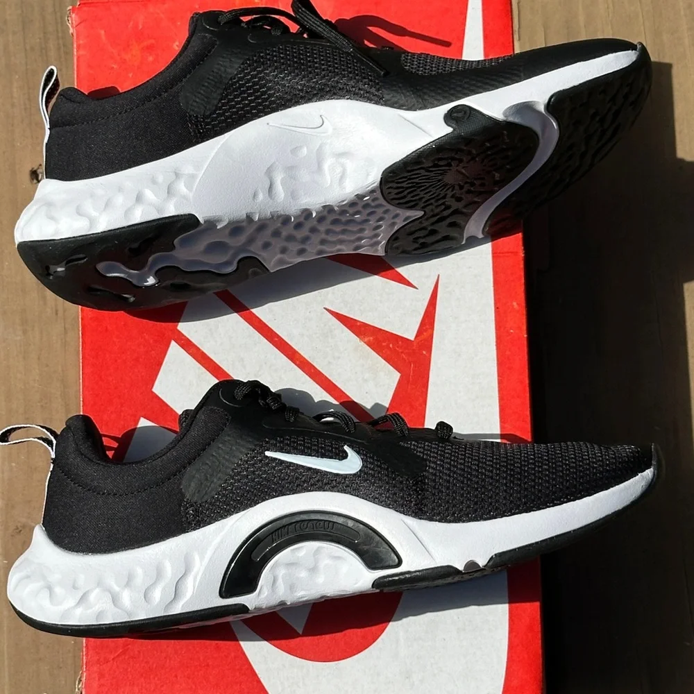 Nike Renew In-Season Black Casual Running Workout Sneaker - US Womens 9 NEW